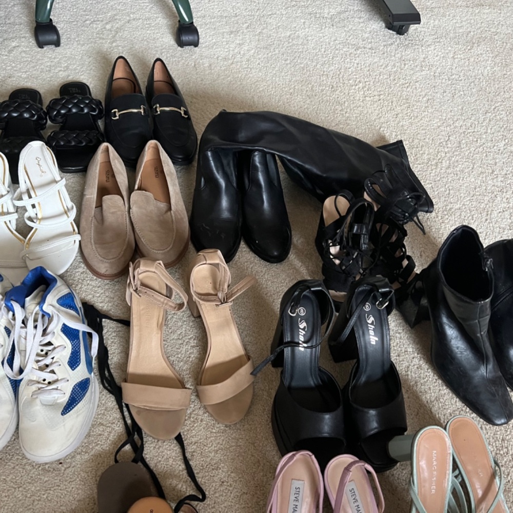 Shoes - Picture 2 of 5